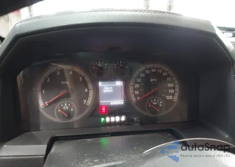 2010 Dodge Ram 1500 Slt/Sport/Trx z USA, uszkodzony, nr VIN 1D7RV1GT2AS214997